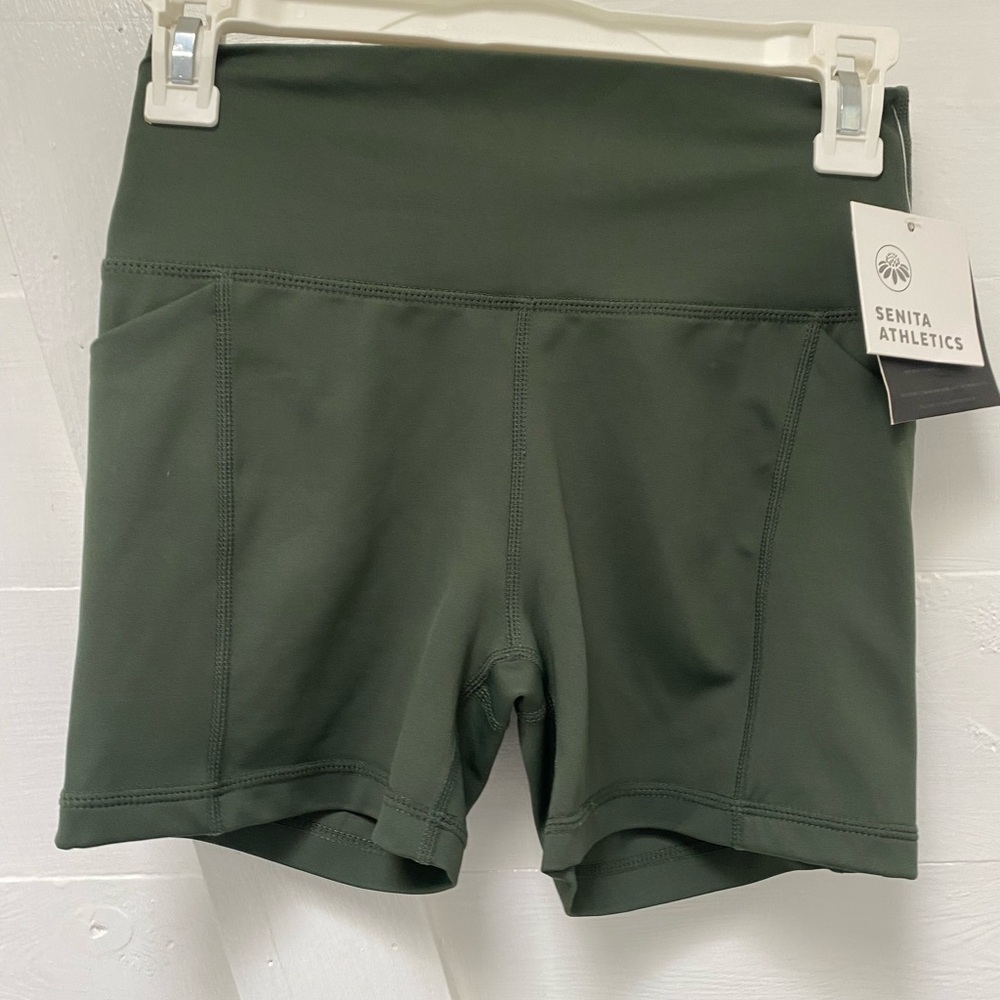 Senita Athletics bike shorts